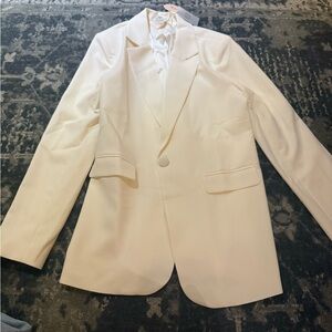 Camila Coelho ivory blazer. New with tags. Never worn. Perfect condition.